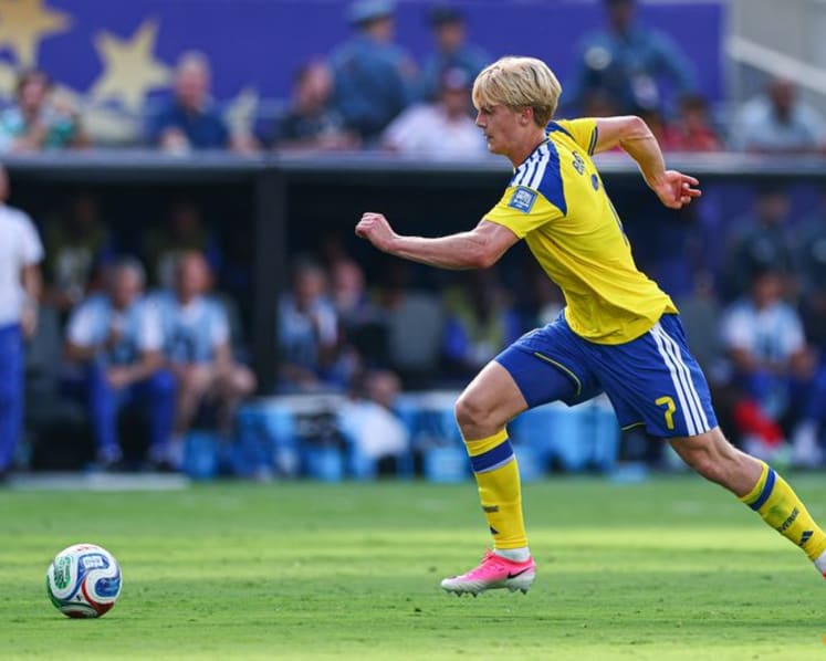 De Zerbi wants Bergvall to stay at Spurs but offers no starting guarantees