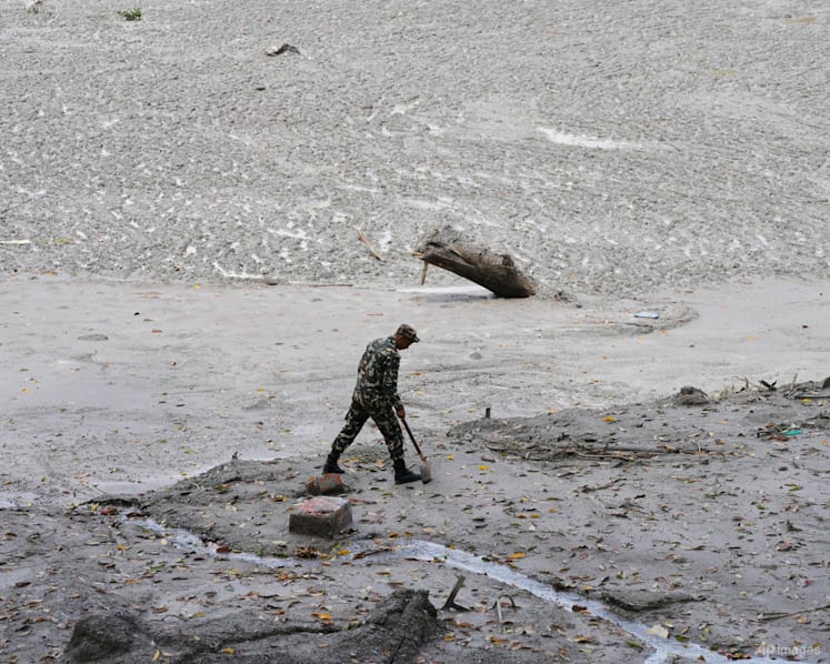 Rich nations should foot climate bill, says Nepal minister Rich nations should foot climate bill, says Nepal minister