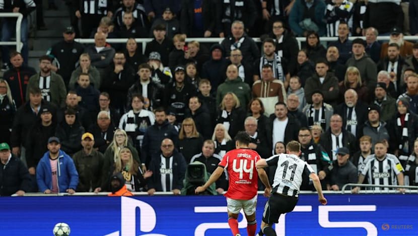 Gordon and Barnes strike as Newcastle outclass Benfica