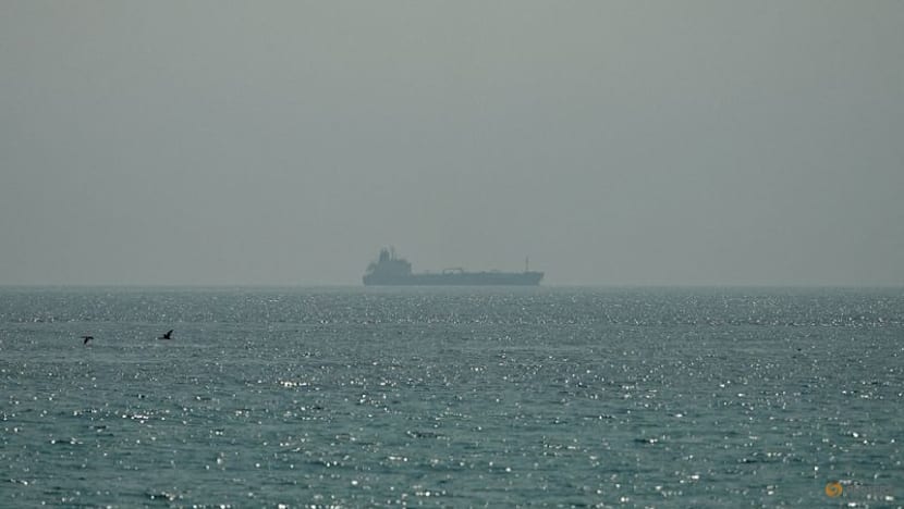 Oil steadies as US and Iran agree to halt attacks