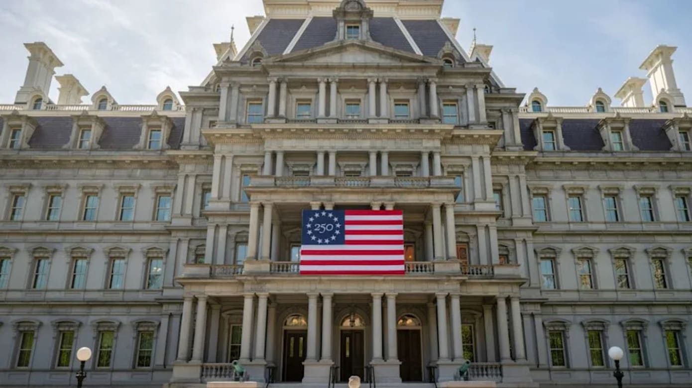 特朗普拟用“神奇涂料”刷白白宫旁办公楼 专家：或永久损毁