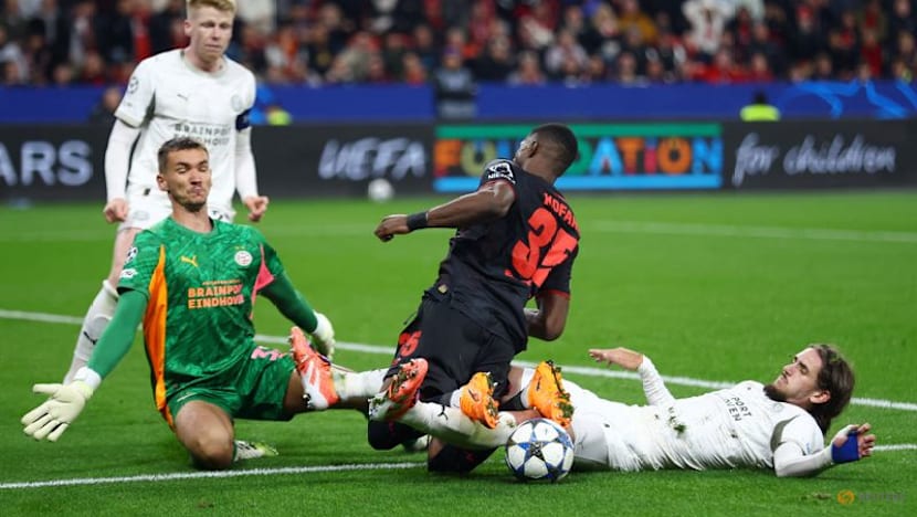Leverkusen lead does not last long as PSV hold them to draw