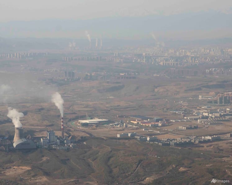 China promotes coal in setback for efforts to cut emissions