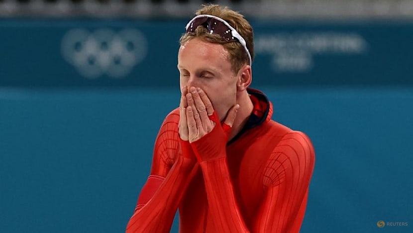 Speed skating-Norway's Eitrem crushes field to seize 5,000m crown