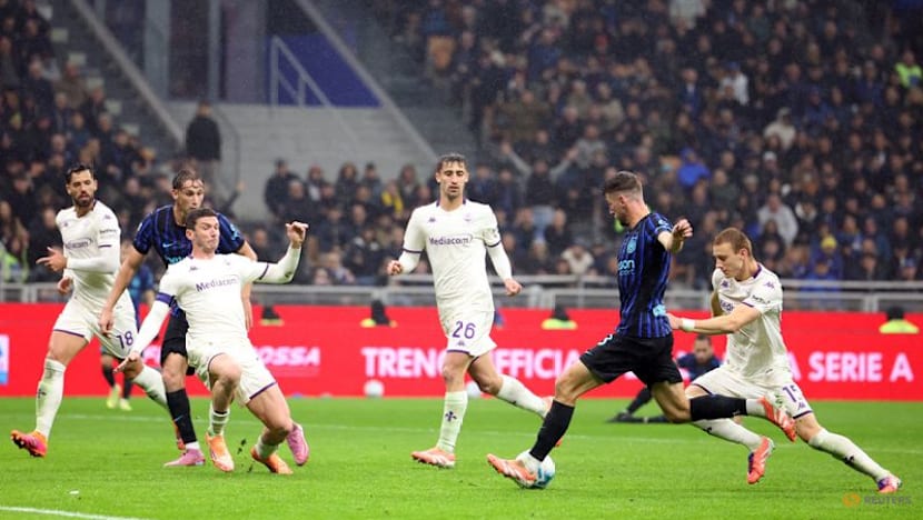 Calhanoglu double fires Inter to 3-0 win over struggling Fiorentina