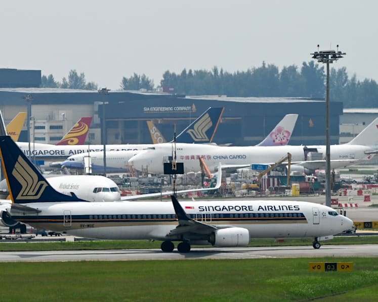 Singapore Airlines passenger arrested after claiming bomb threat; fighter jets scrambled