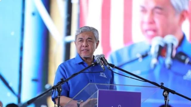 马华和国大党等三党 要求阿末扎希体面下台