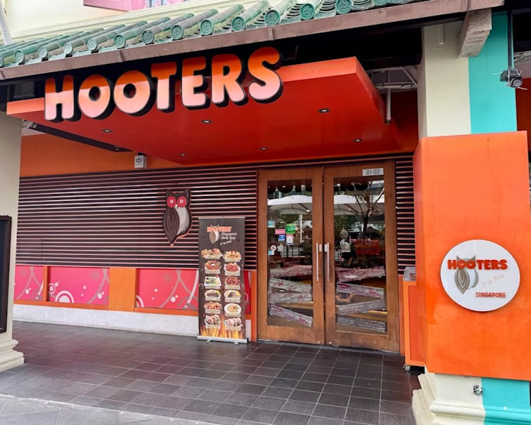 Clarke Quay’s Hooters shutting down after 30 years in Singapore