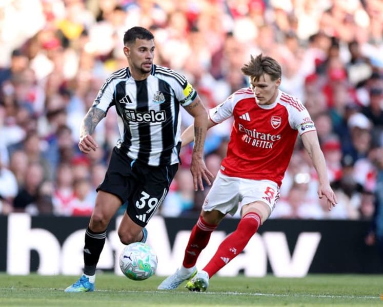 Premier League champions Arsenal land Newcastle's Guimaraes