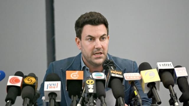 梅西缺阵香港表演赛掀风波 主办方道歉退回一半票款