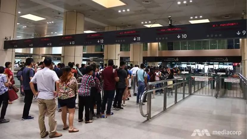 ICA sangkal khabar angin dakwa lebih 100 pelawat dari Wuhan tidak dibenarkan masuk S'pura ICA sangkal khabar angin dakwa lebih 100 pelawat dari Wuhan tidak dibenarkan masuk S'pura