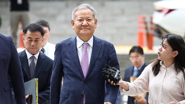 涉共谋内乱 韩国前行政安全部长李祥敏被批准逮捕