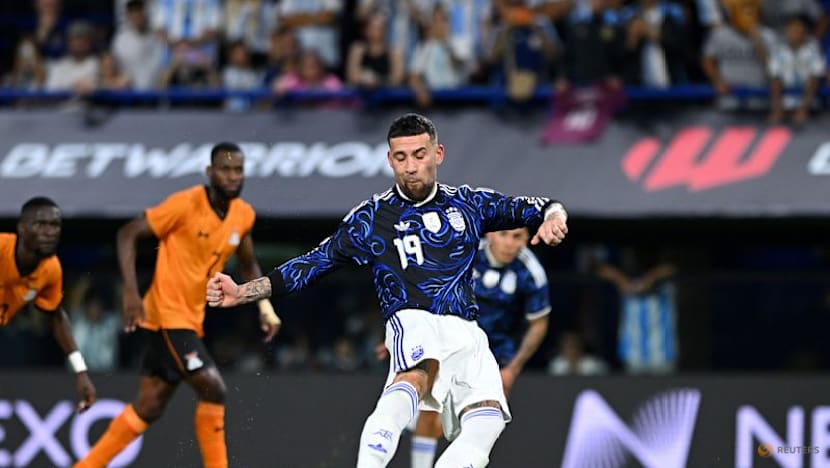 Otamendi, Caicedo cleared to play after FIFA changes World Cup suspension rules
