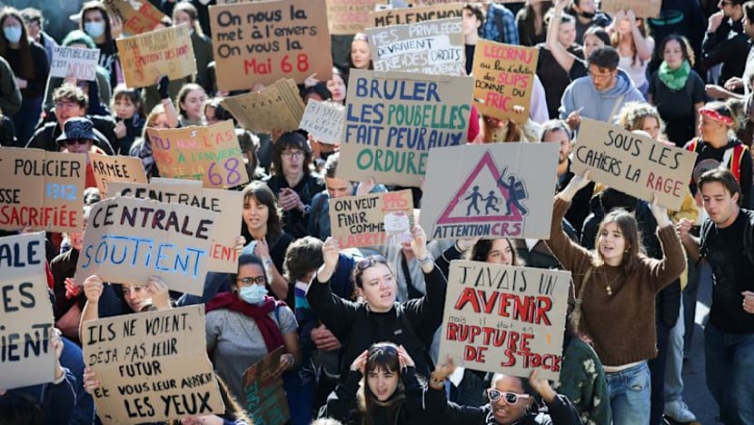 High school students to turn out for new protests across France
