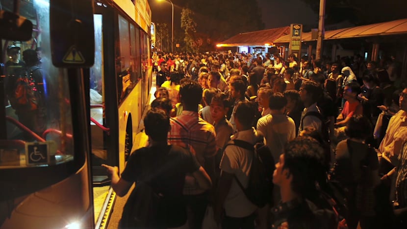 How to ease the crowds during major MRT disruptions? Options are limited, experts say
