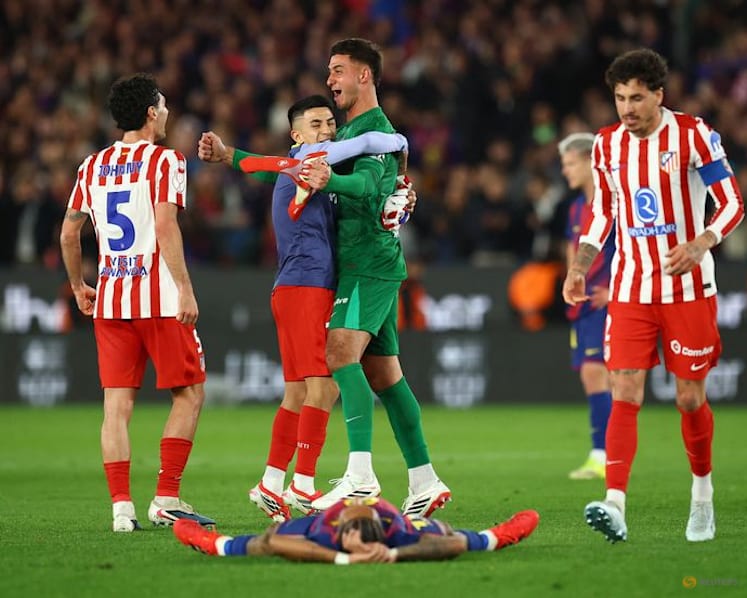 Atletico reach Copa del Rey final despite 3-0 loss at Barcelona
