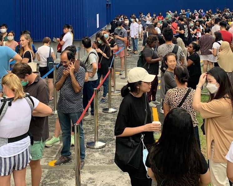 Crowd heads to Ikea ahead of closure on Tuesday, company says online store to continue