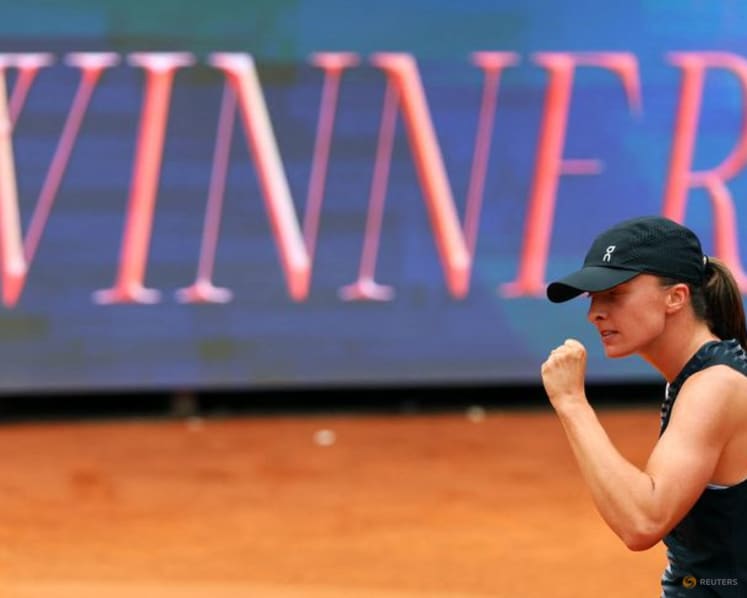 Swiatek sweeps past Pegula to set up Rome semi-final showdown with Svitolina