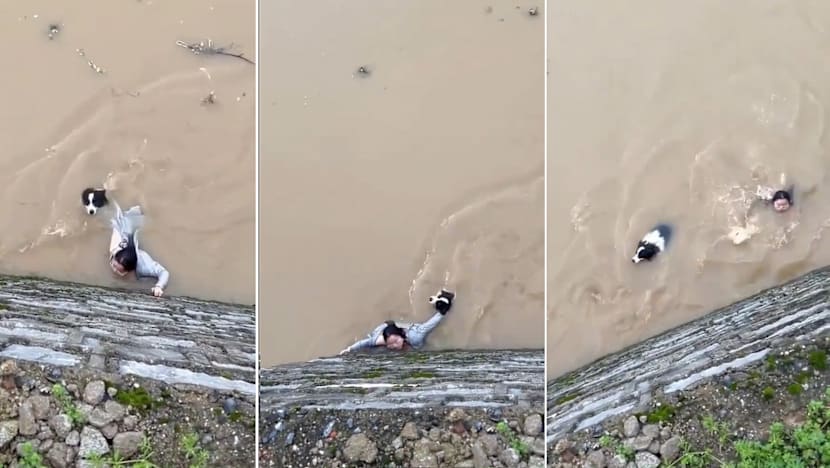 Woman does not abandon dog guangxi flood
