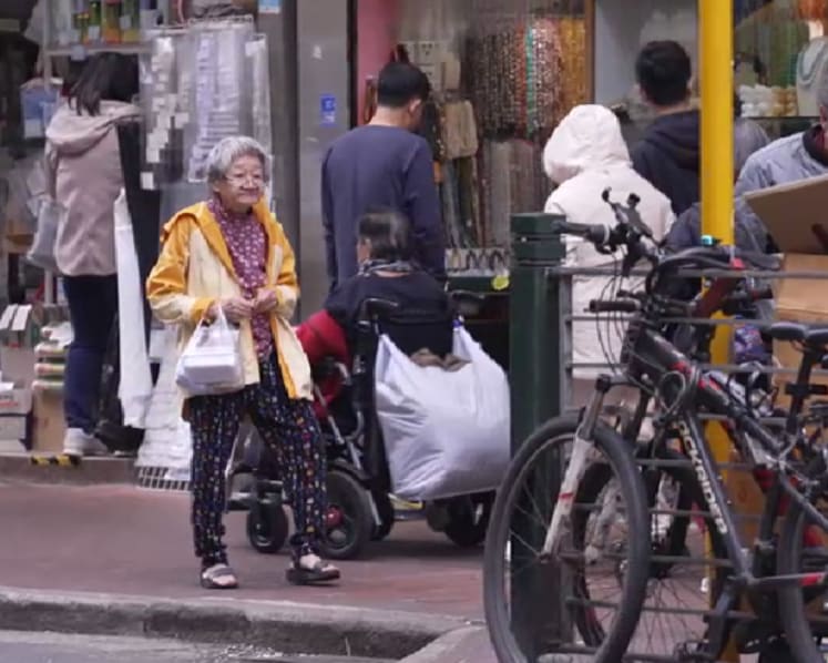 Better support urged for Hong Kong’s growing elderly population as more live alone