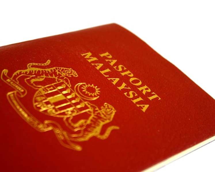 Man overstayed in Singapore for 2,394 days, cheated 14 people of S$10,450 in rental scams