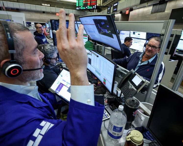 Widespread selloff hits stocks as Trump's threats over Greenland unnerve investors