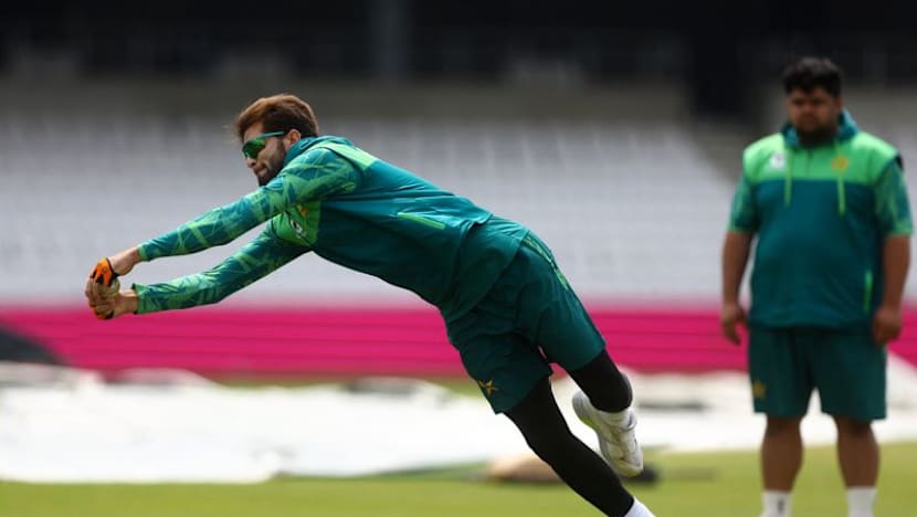 Pakistan's Afridi out of Big Bash League with knee injury