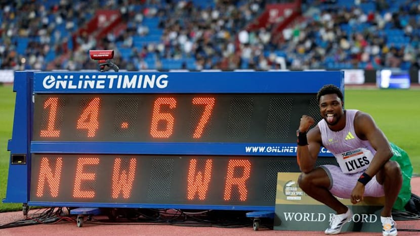 American Lyles sets world best in rarely run 150 metres
