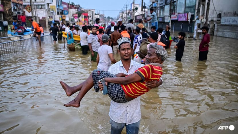 Sri Lanka's cyclone death toll climbs to 355, with 366 missing
