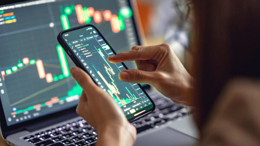 Police warn against fake online articles claiming PM Lee endorses cryptocurrency auto-trading programs Police warn against fake online articles claiming PM Lee endorses cryptocurrency auto-trading programs