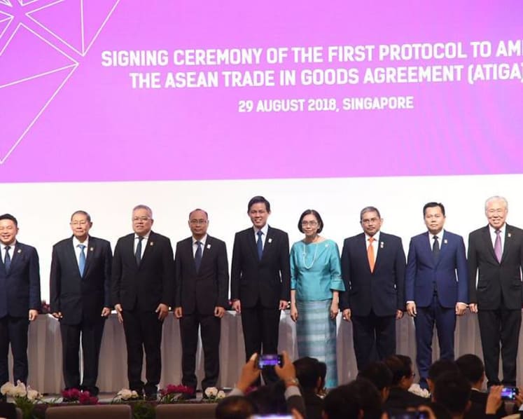 ASEAN economic ministers ink 2 agreements to remove barriers in goods and services trade
