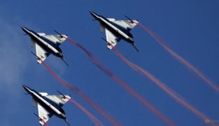 Indonesia melirik jet tempur J-10 milik China. Mengapa para pakar memperingatkan untuk hati-hati?