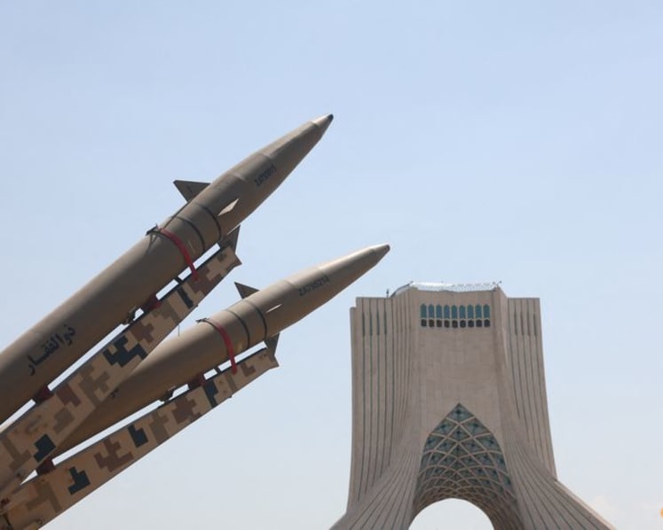 Iran threatens to strike other nations' energy fields if US launches fresh attacks 