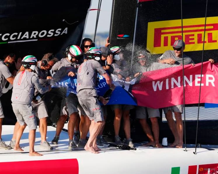 Sailing-Italy dominate to win America's Cup run-up regatta in Naples