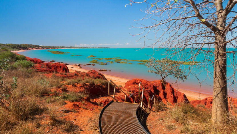 At this Australian resort town, the only international flight – to Singapore – will soon hang up its wings At this Australian resort town, the only international flight – to Singapore – will soon hang up its wings
