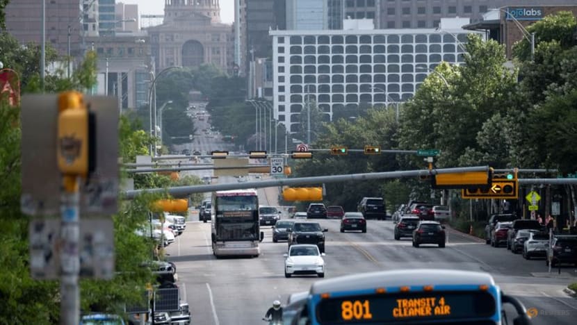 Tesla rolls out robotaxis in Texas test Tesla rolls out robotaxis in Texas test