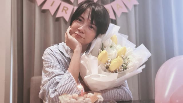 庆祝48岁生日　李心洁晒素颜照