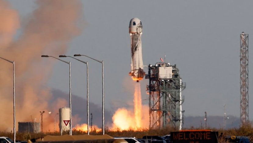 Blue Origin shutters New Shepard rocket program to focus on moon lander development