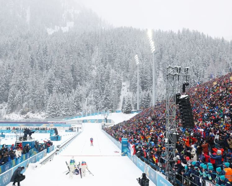 Biathlon-Jacquelin’s fire turns faltering French relay bid to gold