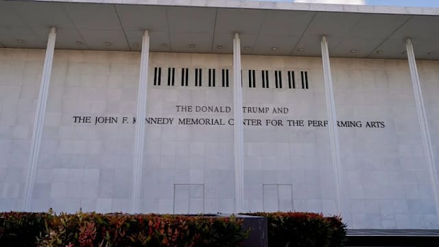 美国肯尼迪中心更名 音乐家取消演唱会被索赔百万元