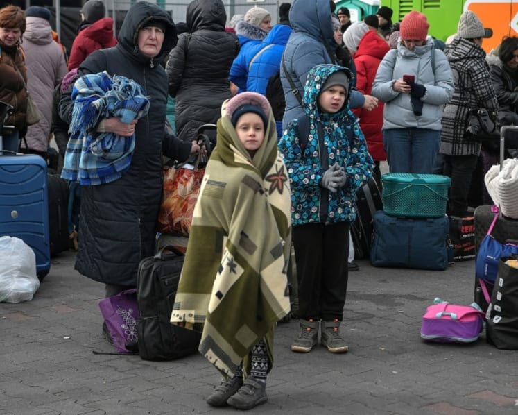 Commentary: Ukrainians want to stay close to home, not far away in the West