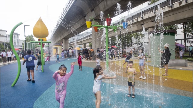 油池生活走廊正式开放 地铁高架桥下建造休闲空间