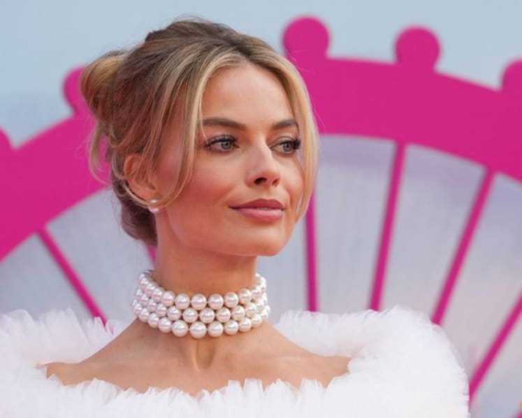 Margot Robbie dan Colin Farrell akan bintangi A Big Bold Beautiful Journey, film garapan sutradara Pachinko