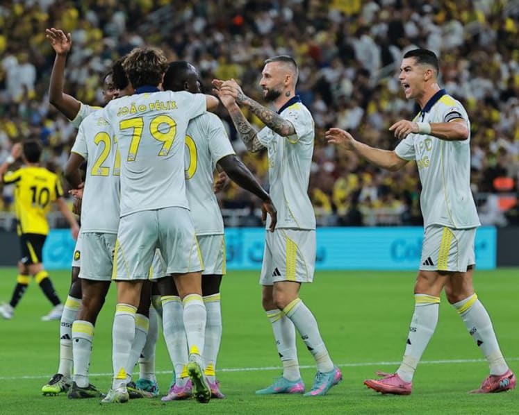 Mane and Ronaldo on target as Al-Nassr defeat Al-Ittihad to claim top spot in SPL