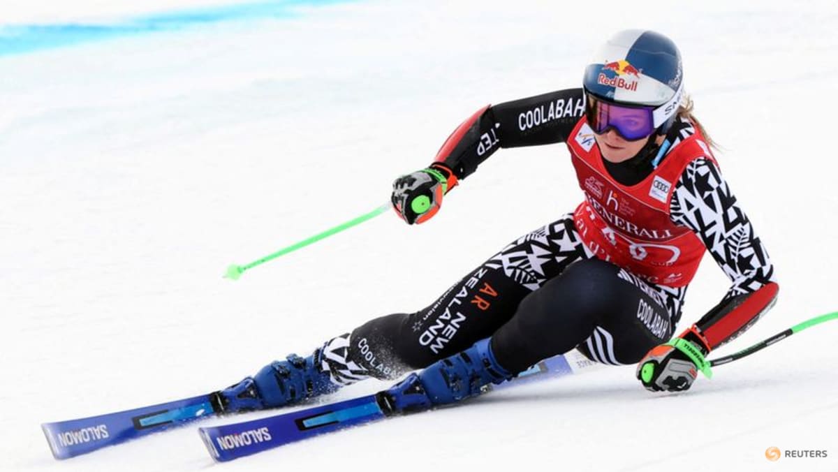 Alpine skiing-New Zealand's Robinson sets sights on super-G gold