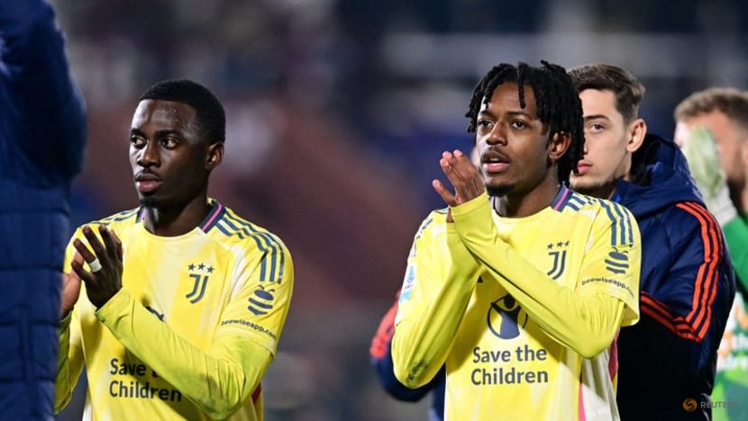 Kolo Muani snatches win for Juventus at Como with late penalty