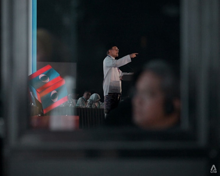 At PKR congress, Anwar vows wider graft crackdown and cites king’s backing