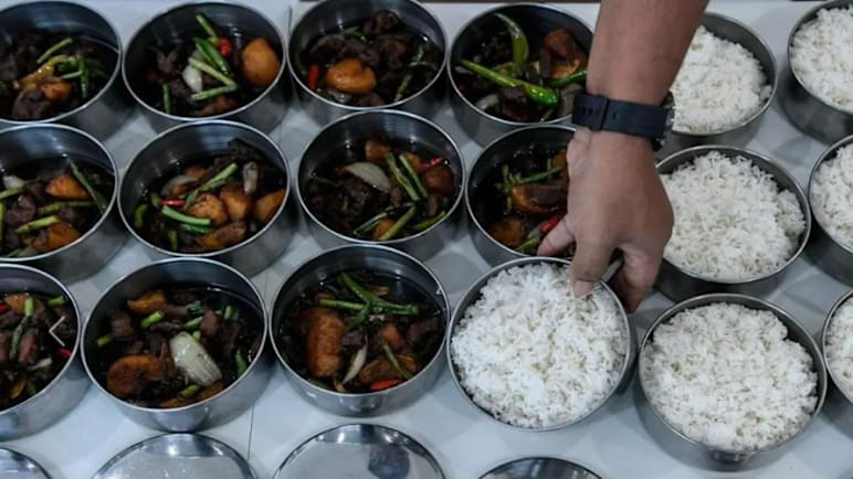 Juadah mangkuk tingkat mudahkan anak berbakti kepada ibu bapa sepanjang Ramadan