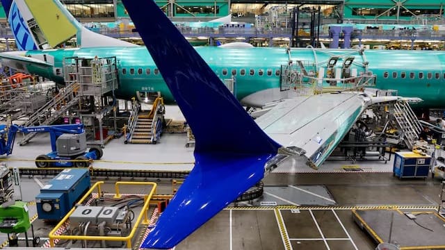 737 MAX客机机舱门脱落事件近两年后 波音公司获准增加产量