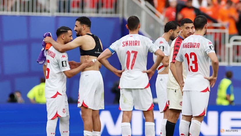 Dutch ease past Tunisia 3-1 to finish top of Group F